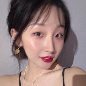 美女少妇第一次体验黑人
